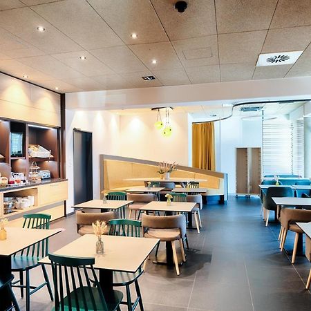 B&B Hotel Nuernberg-Plaerrer Exteriör bild