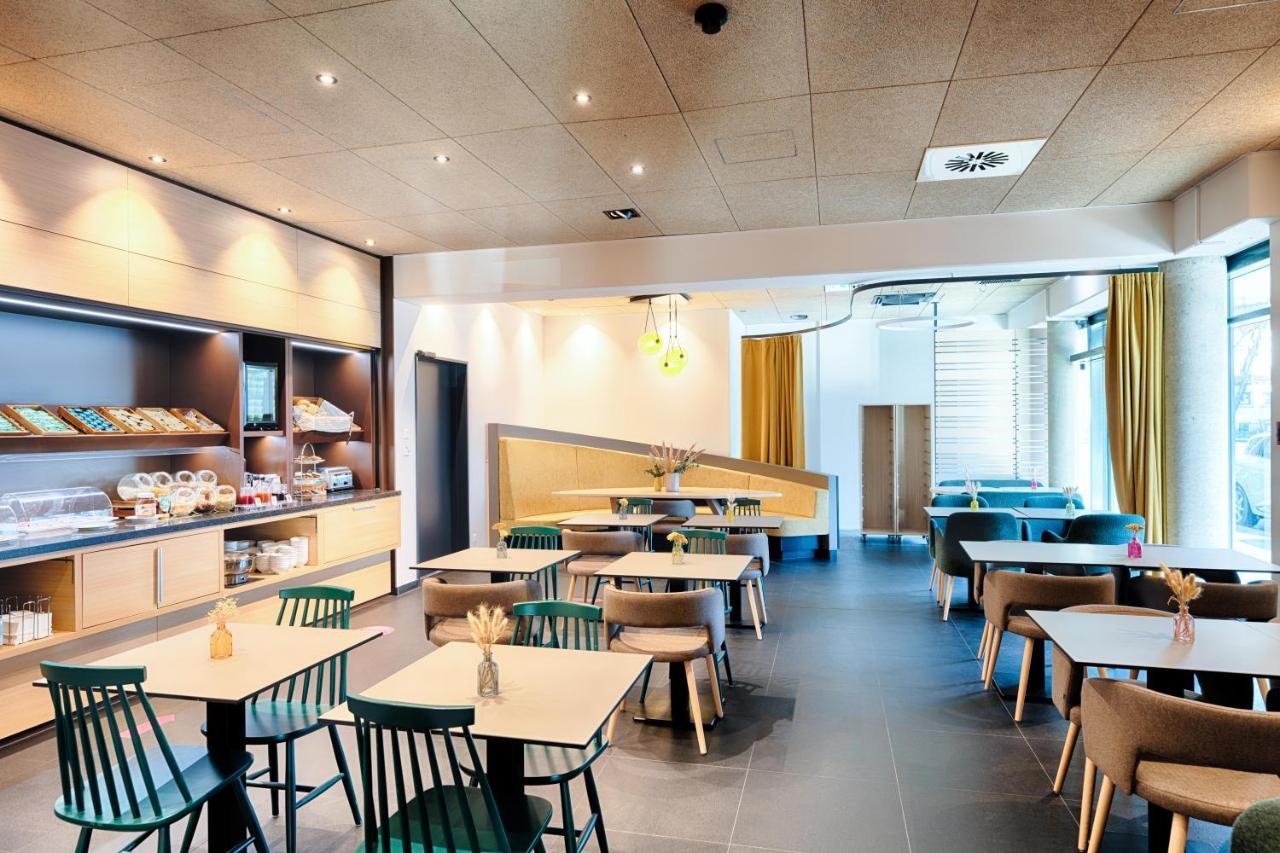B&B Hotel Nuernberg-Plaerrer Exteriör bild